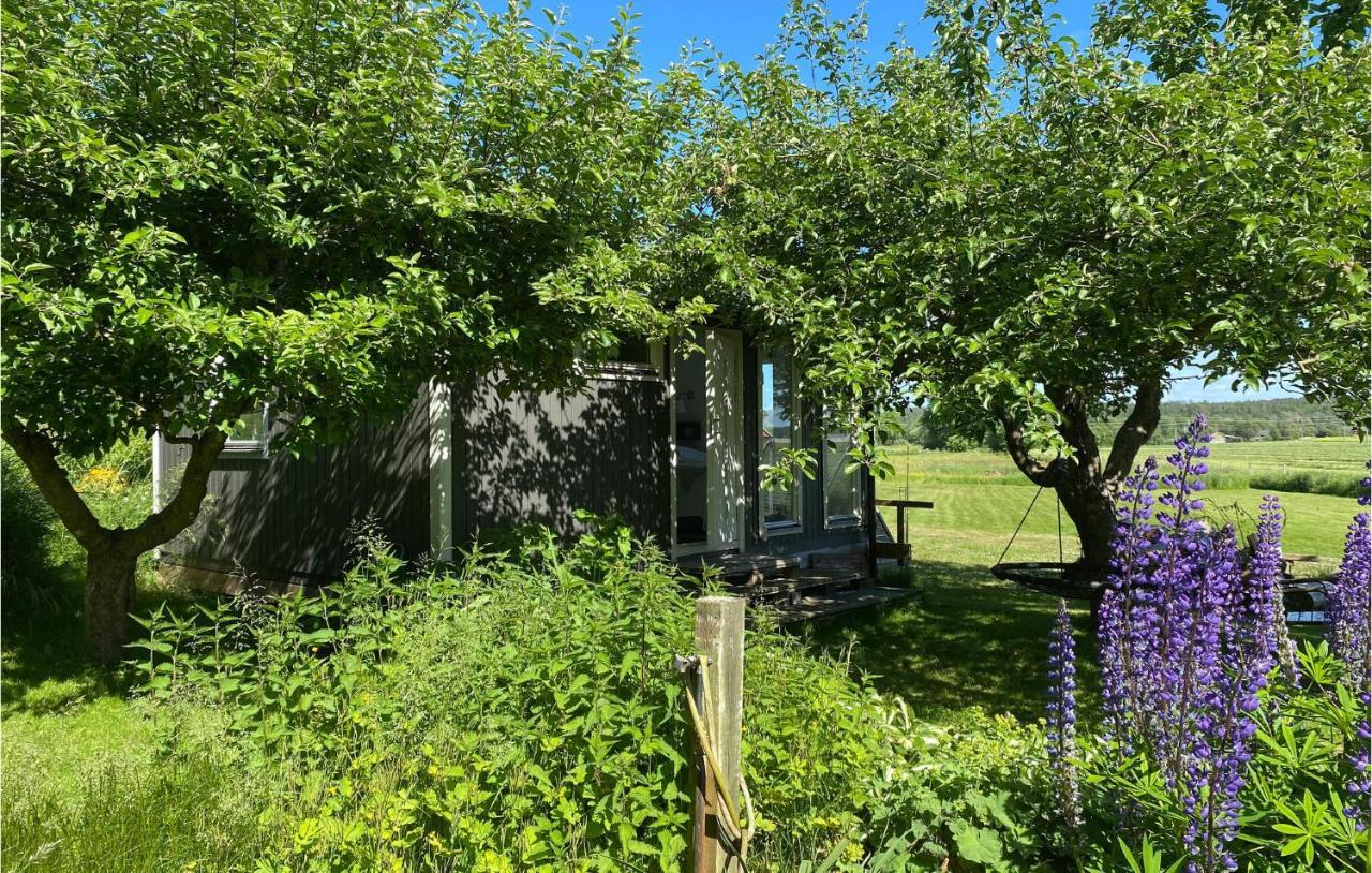 1 Bedroom Nice Home In Varberg Buitenkant foto